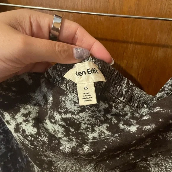 OPEN EDIT Ruffle‎ V-Neck Top Size XS NORDSTROM - Picture 2 of 4